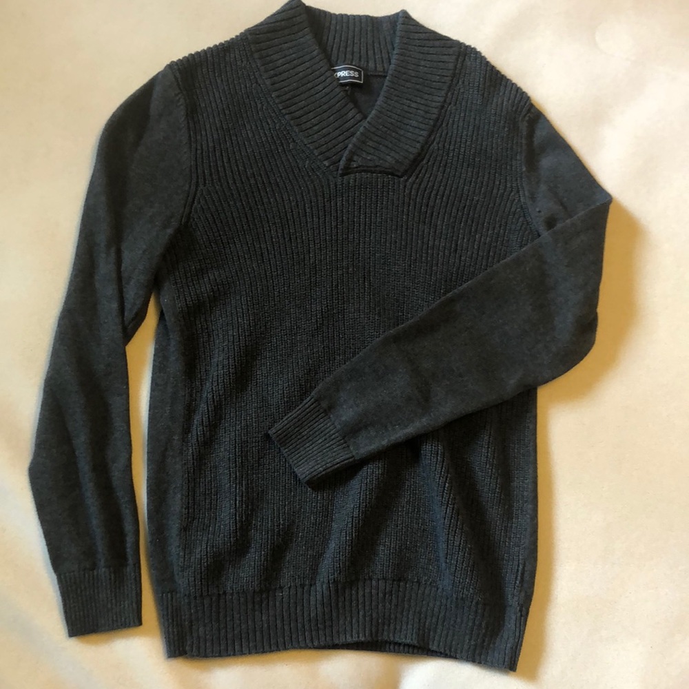 Men’s V-Neck Grey Express Sweater